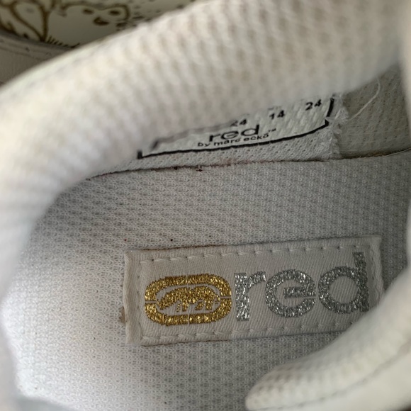 Red by Marc Ecko Shoes - Picture 6 of 7